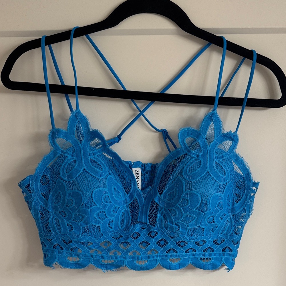 🆕 Zenana Outfitters Vibrant Blue Lace Bralette. NWT!💥